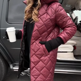 Bogna | Elegancka pikowana kurtka puchowa z kapturem