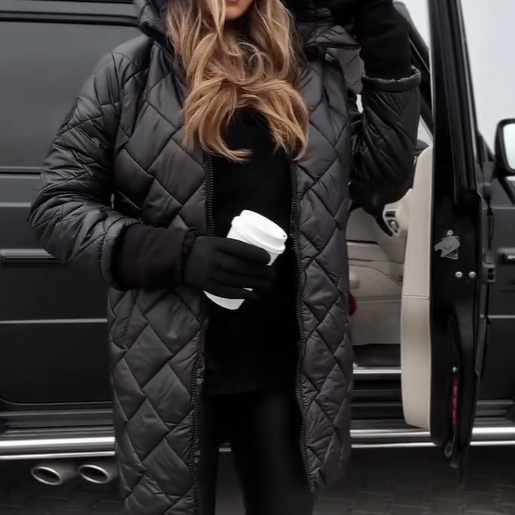 Bogna | Elegancka pikowana kurtka puchowa z kapturem