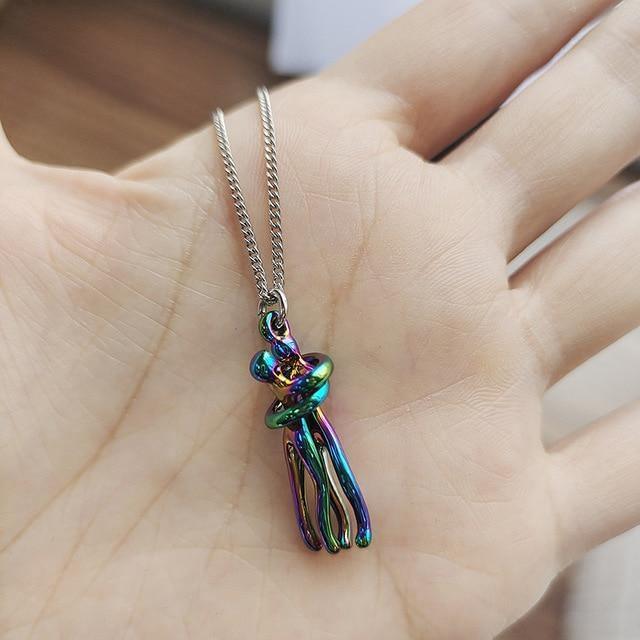 Para przytulająca się